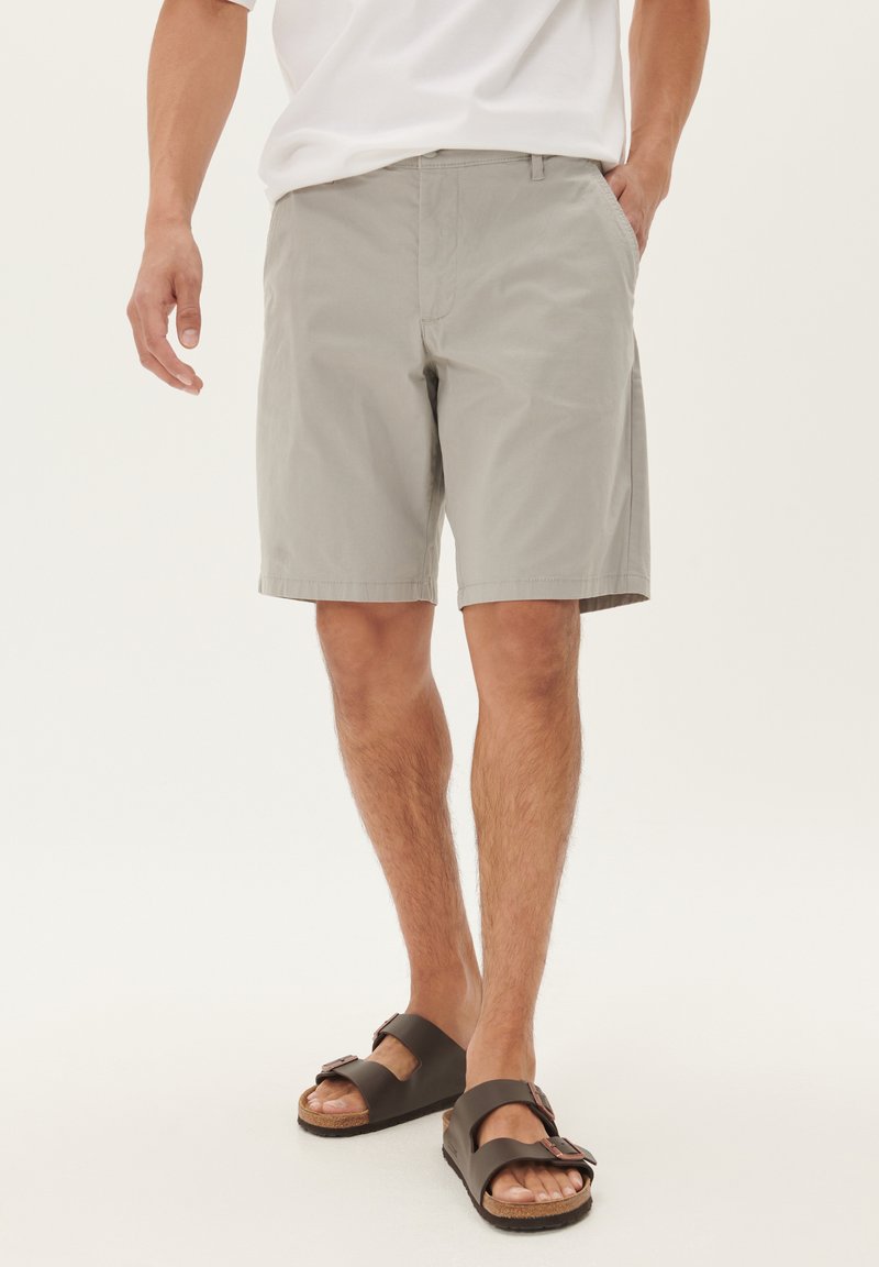 Matinique THOMAS - Shorts - ghost gray
