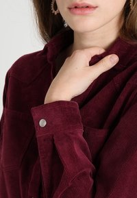 Dorothy Perkins Abito a camicia - dark red