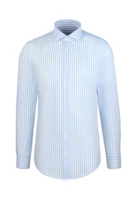 Chemise habillée pour homme à manches longues avec rayures verticales bleu clair et blanches, boutonnée à l'avant, col pointu sur fond blanc.