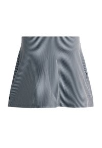 Jupe droite à rayures verticales noires et blanches avec une taille haute et un ourlet légèrement évasé sur fond blanc.