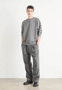 HUGO DUSTRIP - Mikina - open grey