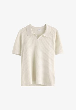 Kortærmet cremefarvet strikket poloshirt med teksturerede lodrette striber og lille V-formet krave.