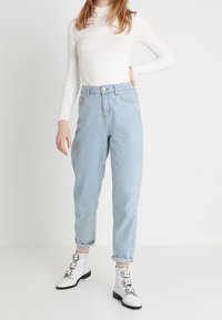 Morgan Svetr - white