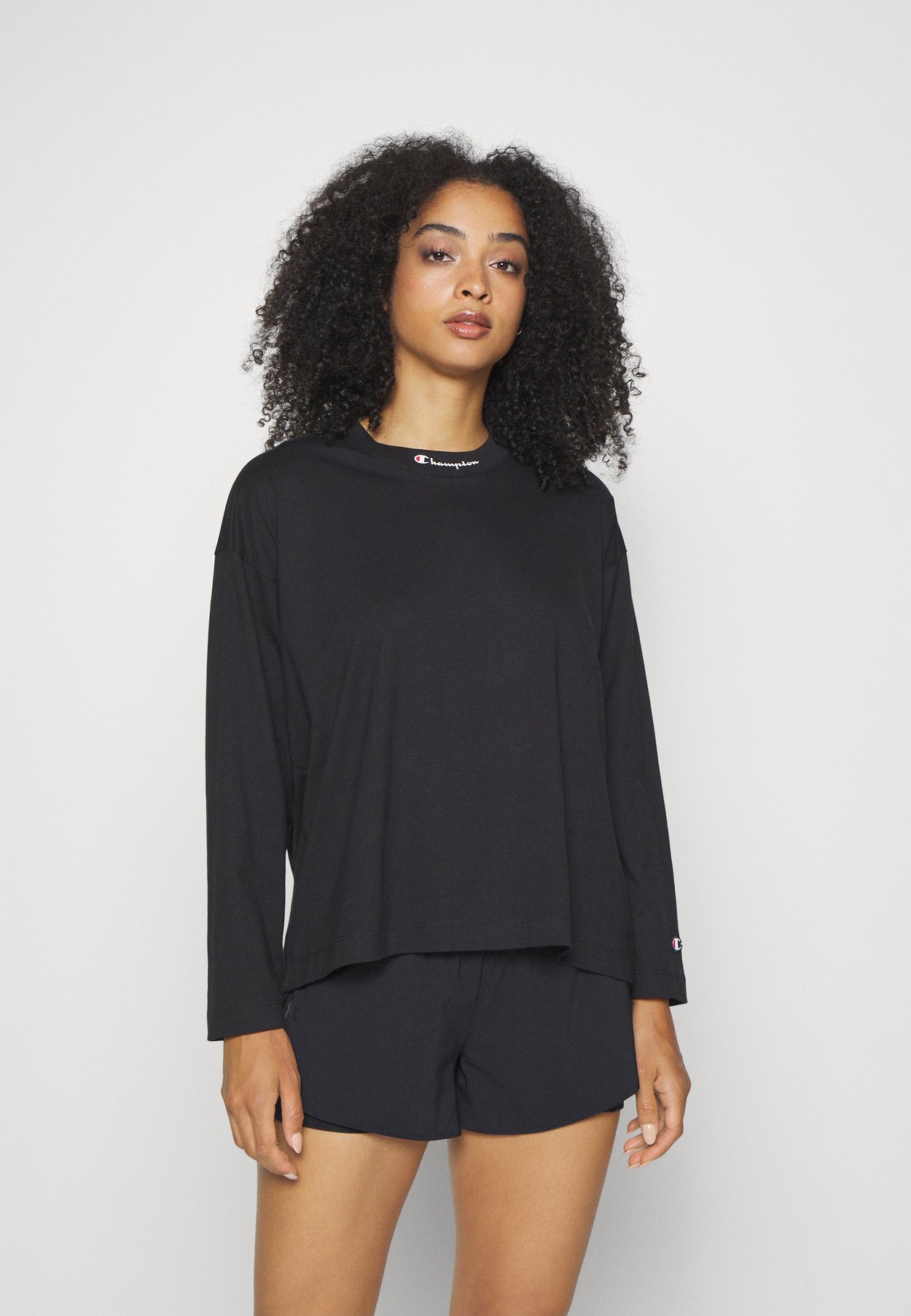 LONG SLEEVE OVERSIZED FIT