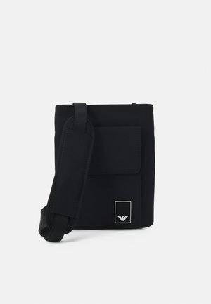 Cross body bag - black