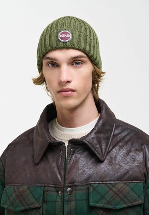 Colmar Originals, COLMAR ORIGINALS UNISEX RIB-KNIT HAT WITH TURN-UP - Gorro - green