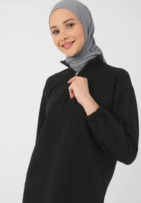 Modanisa POLO NECK -SET - REFKA BASIC - Sweater - black