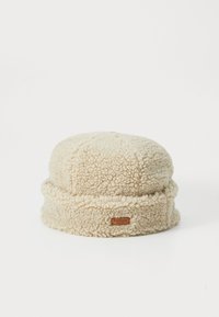 Kremový fleece klobouk ve tvaru kyblíku s jemným, texturovaným povrchem, se sklápěcím okrajem a malou koženou štítkou s logem.