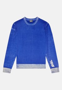 Blå långärmad tröja med urtvättade vita kanter på muddar och fåll, rund halsringning och en vit "Diesel" logotyp på vänster ärm.