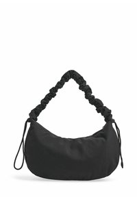 Sort stof skuldertaske med en rund form, sammensnørende håndtag og lynlåslukning. Glat tekstur med en subtil glans. Justerbare snore.