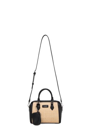 Petit sac à main beige et noir avec des poignées courtes, une bandoulière longue détachable et une pochette noire attachée avec fermeture éclair.