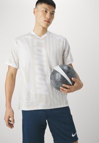 Nike Performance ACADEMY SHORT - Pantalón corto de deporte - court blue/white