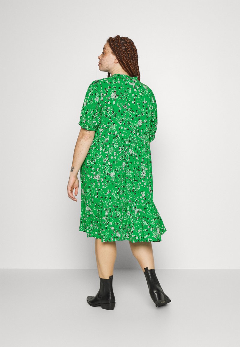 Kaffe Curve KCVILANA AMI DRESS Day dress bright green/green