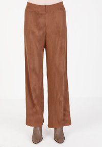 Modanisa SET - Trousers - camel