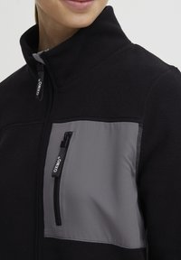 Oxmo OXNYMFE - Fleece jacket - black