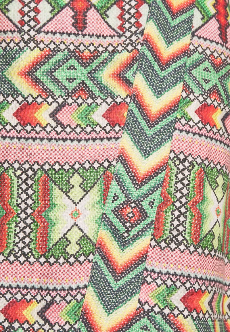 Étoffe 100% viscose - Feuillage multicolore vendue au mètre