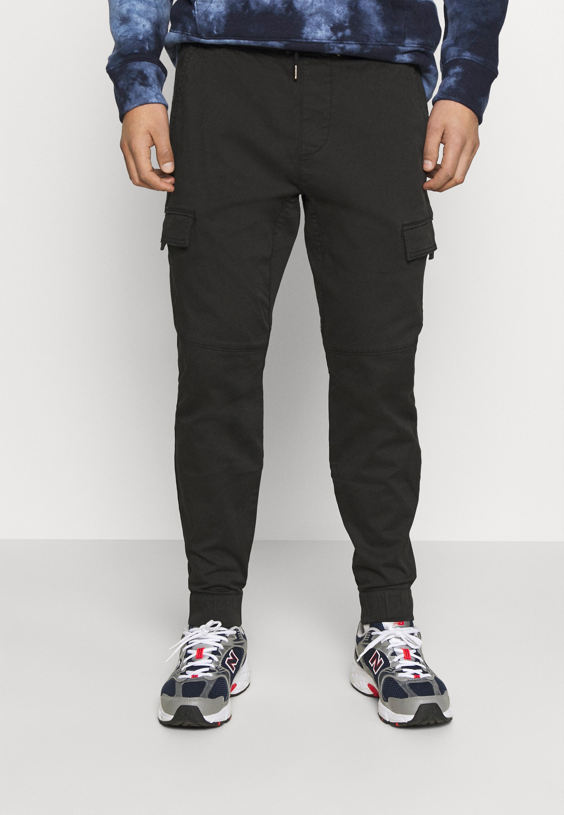 hollister cargo trousers