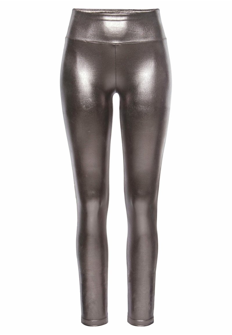 Kovově šedé legíny s vysokým pasem, těsným střihem a hladkým, lesklým povrchem. Žádné viditelné švy nebo vzory.