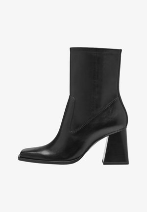 Tamaris Classic ankle boots - black