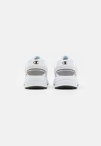 Champion RUN 00 LOW CUT SHOE UNISEX - Treenikenkä - white/black