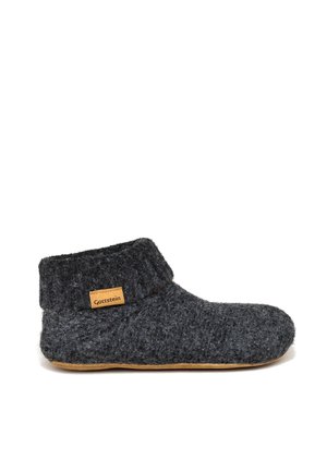 Grauer Wollschuh mit hohem Knöchel-Design, der eine textile Textur und ein braunes Etikett mit "Gottstein" an der Seite aufweist. Flache Sohle.