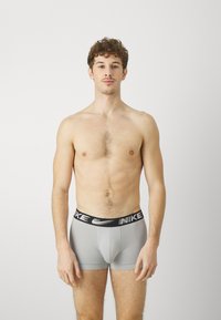Nike Underwear ESSENTIAL TRUNK 3 PACK - Uske bokserice - wolf grey/black
