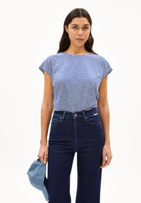 ARMEDANGELS - OFELIAA LOVELY STRIPES - Print T-shirt - oatmilk lapis blue Thumbnail Image 1