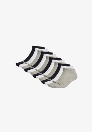 Sæt bestående af ti ankelstrømper i sort, hvid og grå. Har et ribbet design og et logo-detalje nær anklen på hvert par.