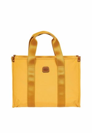 Sac cabas rectangulaire jaune avec de larges anses et une petite étiquette de logo marron au centre devant.