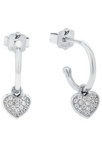 Pendientes de aro de plata con un colgante en forma de corazón, adornado con múltiples piedras transparentes, textura suave y acabado pulido.