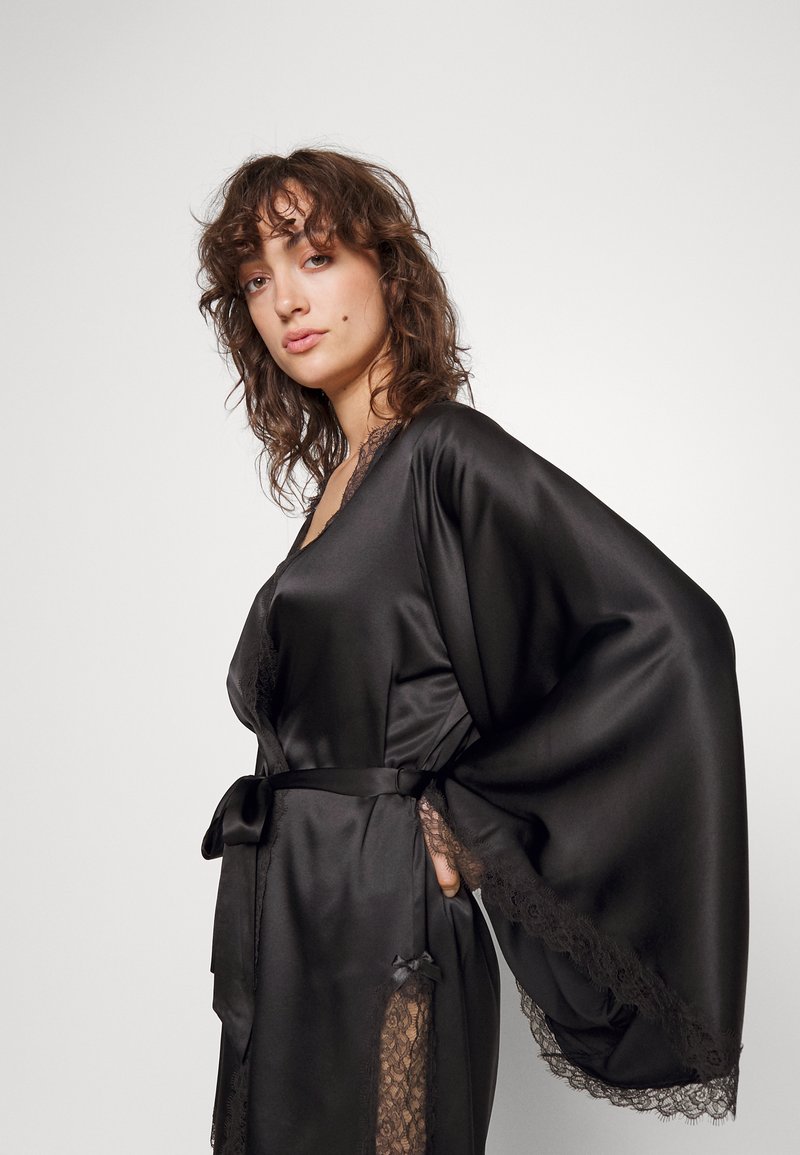 Agent Provocateur GISELE SHORT KIMONO - Dressing gown - black 