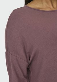 ONLY Carmakoma CARLAMOUR  liliowy melanż