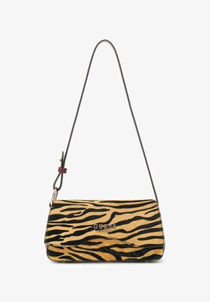 Sac à main rayé noir et jaune avec une texture lisse, comportant un logo doré et une fine bandoulière ajustable.