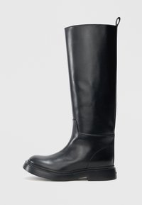 Επιλέχθηκε, black