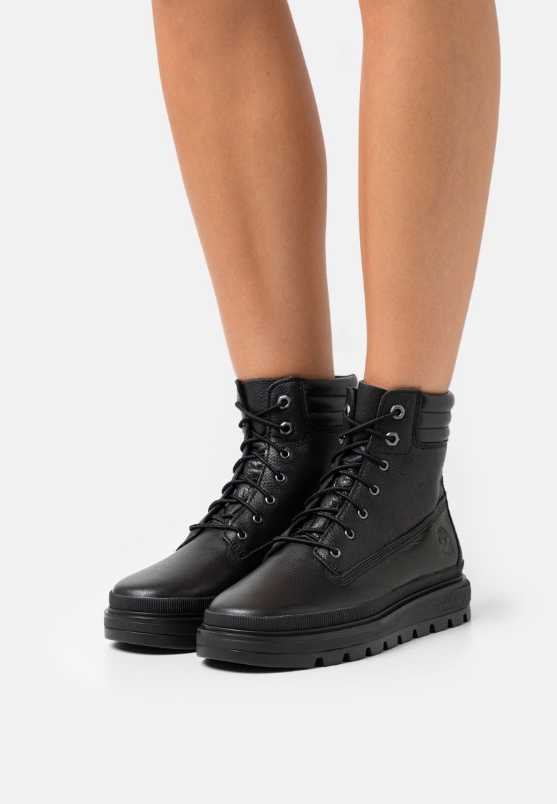 Timberland Bottines à plateau - black