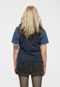 Paradiso Clothing QUEEN CLASSIC CREST RAGLAN - Print T-shirt - blue