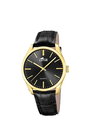 Reloj de pulsera con caja de oro, esfera negra, marcadores de hora y manecillas doradas, correa de cuero negra, mostrando el nombre de la marca "Lotus" y "Quartz".