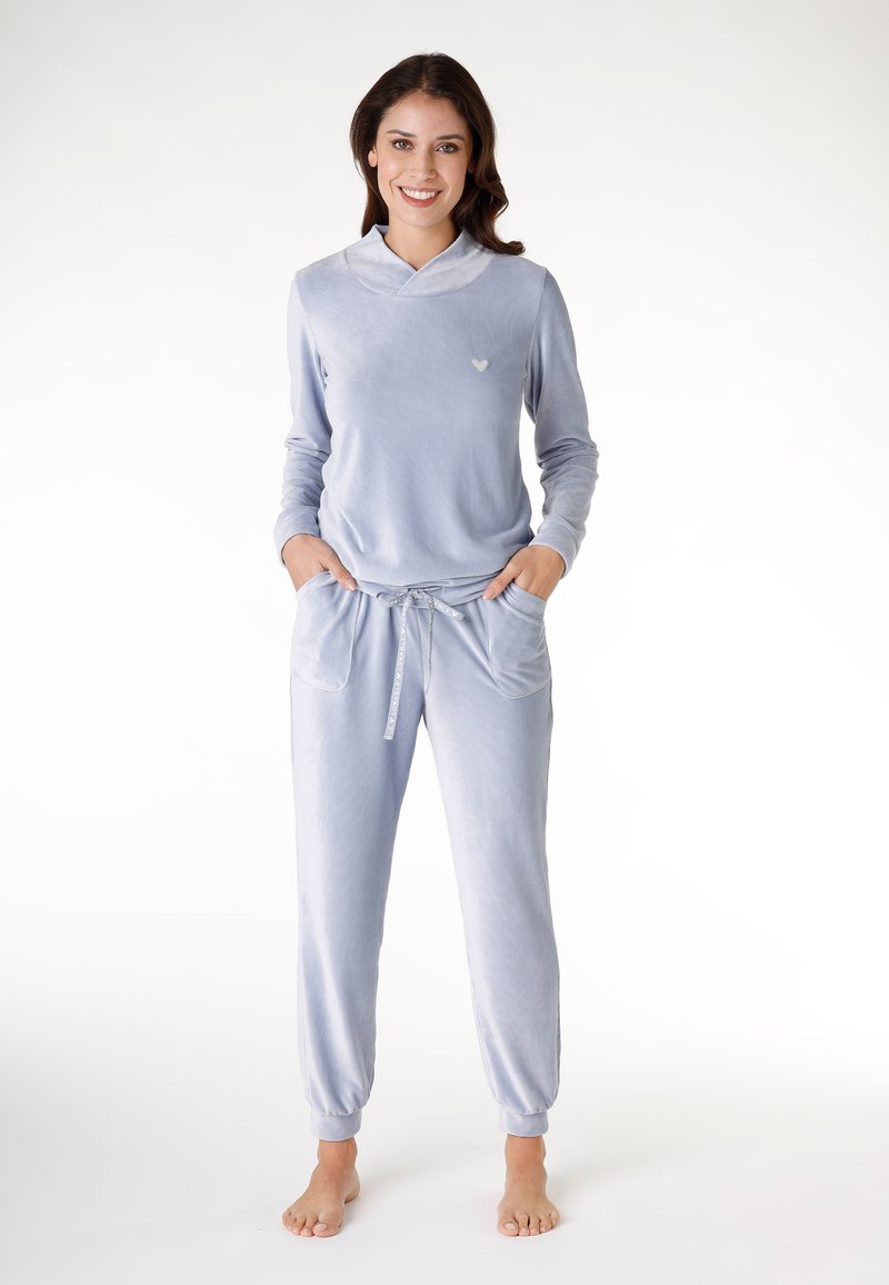 Pigiama Lungo CALIDA Ornament Nights Da Donna – Blu Fumo, Taglia 36-38, In Morbida Maglia