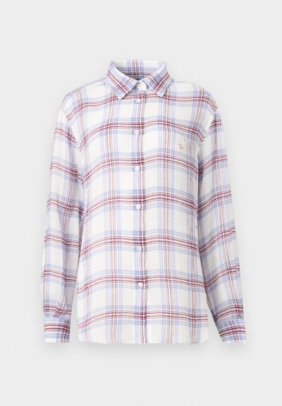 Πουκάμισο με μακριά μανίκια και κουμπιά, με λευκό, κόκκινο και μπλε καρό μοτίβο, μυτερό γιακά και μικρό κεντητό λογότυπο στην αριστερή τσέπη του στήθους.