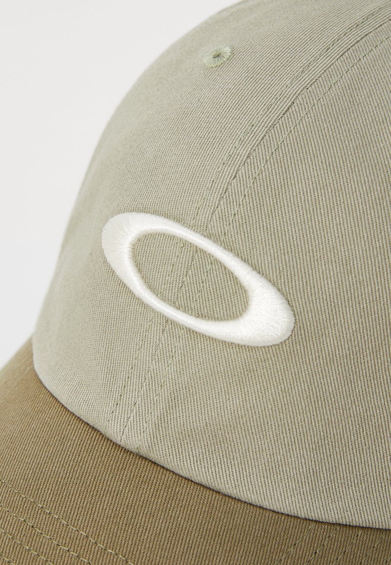 Oakley REMIX DAD UNISEX - Cap - boulder/army green/mist
