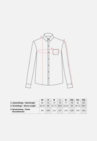 Schéma d'une chemise à manches longues avec des lignes rouges indiquant la longueur du dos, la longueur des manches et la circonférence de la poitrine, ainsi qu'un tableau des tailles de XS à 4XL.