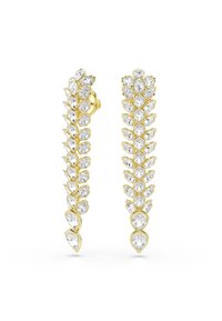 Náušnice v zlatej farbe s kaskádovým dizajnom listu, osadené jasnými, hruškovitými kryštálmi usporiadanými v graduovanej štruktúre.