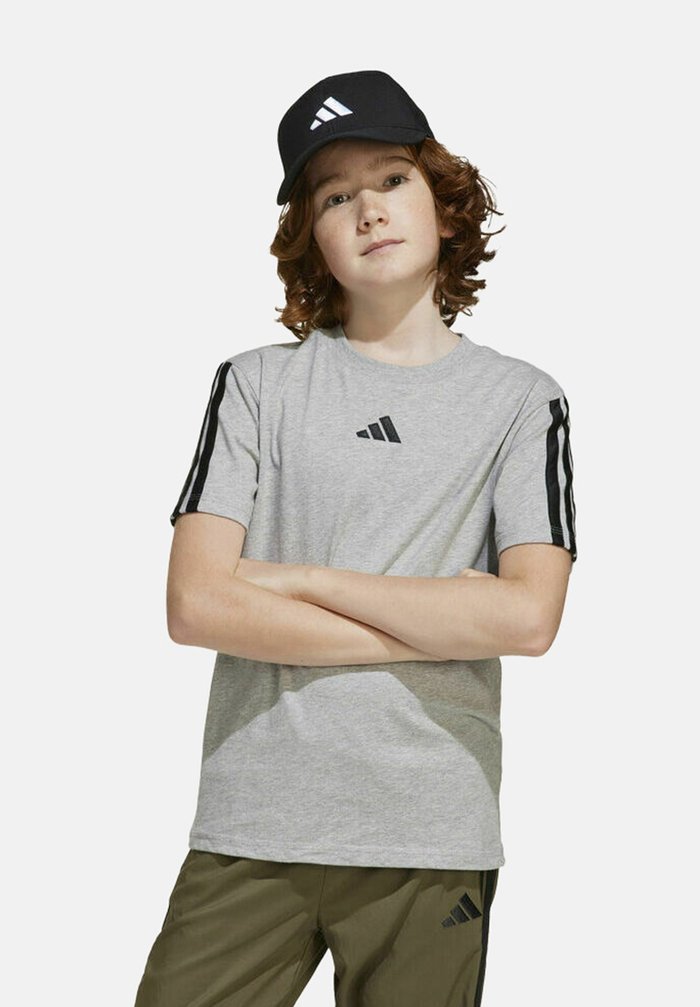 adidas STRIPES - Camiseta estampada - medium grey heather black