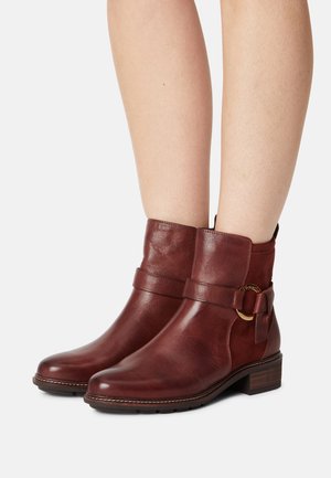 Tamaris Classic ankle boots - cognac