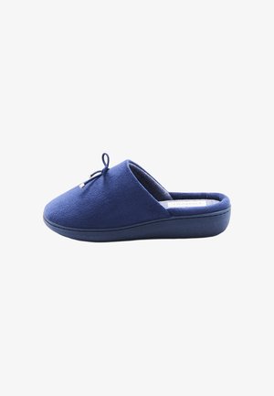 Einzelner dunkelblauer Slip-On-Hausschuh mit einer kleinen dekorativen Schleife oben und einer gepolsterten Sohle für den Innenbereich.