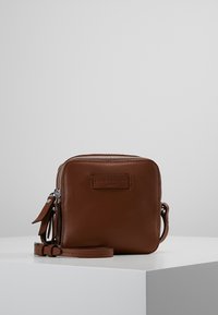 Liebeskind Berlin Taška s příčným popruhem - brown