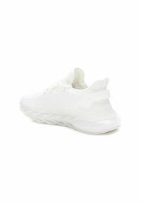 XTI Zapatillas - white