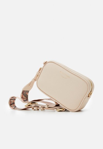 Emporio Armani CAMERA CASE - Taška cez plece - nude/dark brown