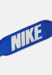 Nike Performance Sporttas - game royal/black
