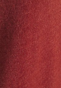 VILA VIRIL ciemnoczerwony melanż